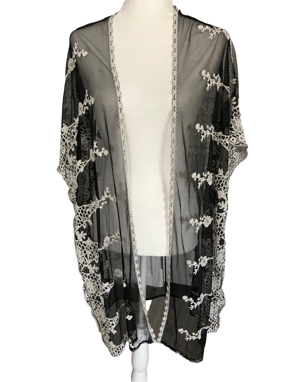Embroidered & Sheer Beach Cover-Up Kimono Duster Black Off-White Women S - M